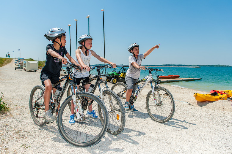 Découvrez les alentours du Centre sportif à vélo